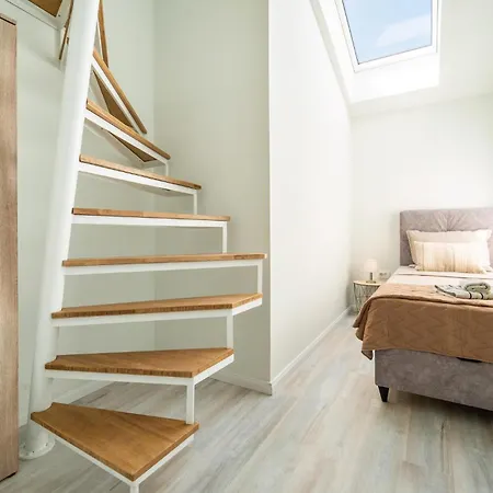 Stunning In With Wifi Holiday home Bibinje