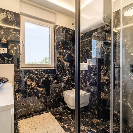 Stunning In With Wifi Holiday home *
