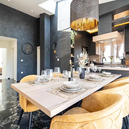 Stunning In With Wifi Holiday home *