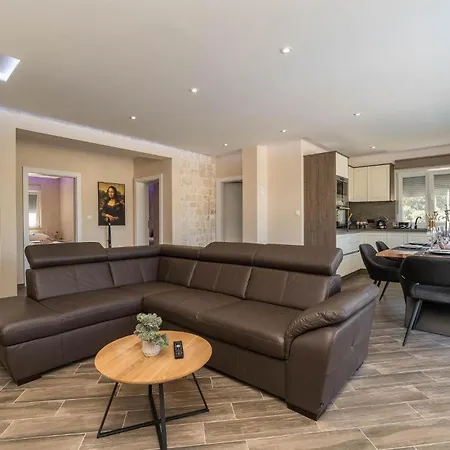 Holiday home Stunning In With Wifi